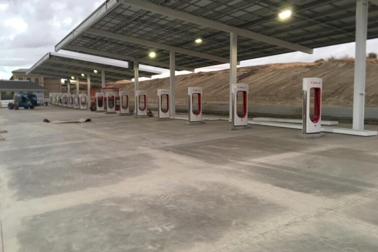 Kettleman City, CA - Tesla Charging Station 4 Granite Inc. Contractor